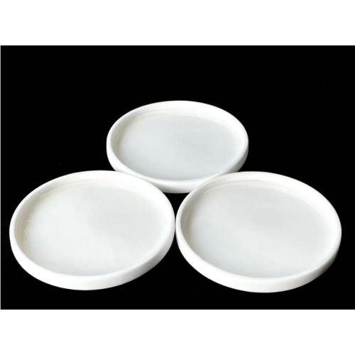 Crogiolo in allumina ad elevata purezza Crogiolo in ceramica di allumina al 99%.